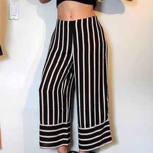 AVEC LES FILLES Wide leg Stripped Pants Medium New with tags